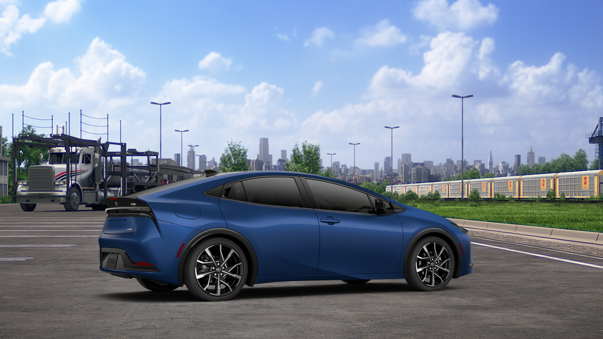 2027 Toyota Prius Plug-in Hybrid XSE Premium