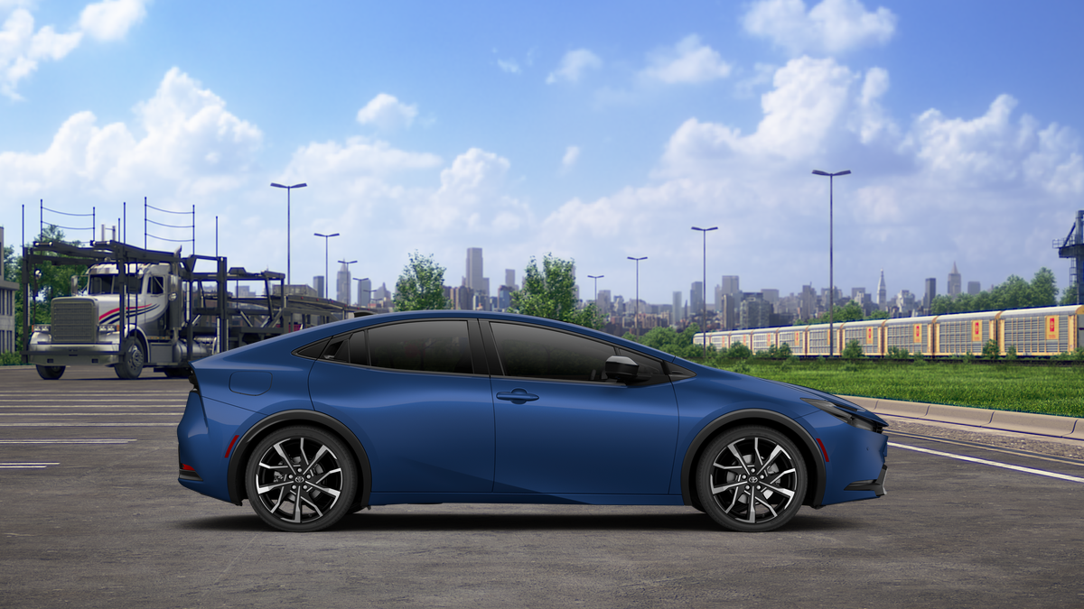 2027 Toyota Prius Plug-in Hybrid XSE Premium