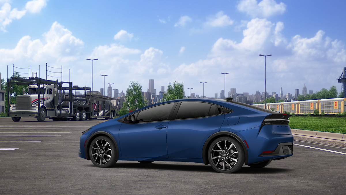 2027 Toyota Prius Plug-in Hybrid XSE Premium
