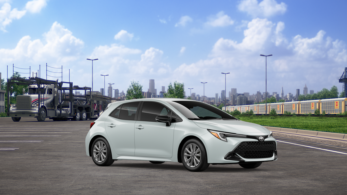 2026 Toyota Corolla Hatchback SE