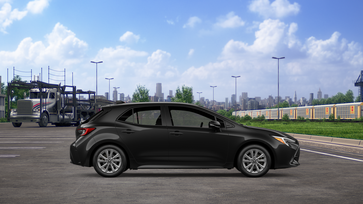 2027 Toyota Corolla Hatchback SE