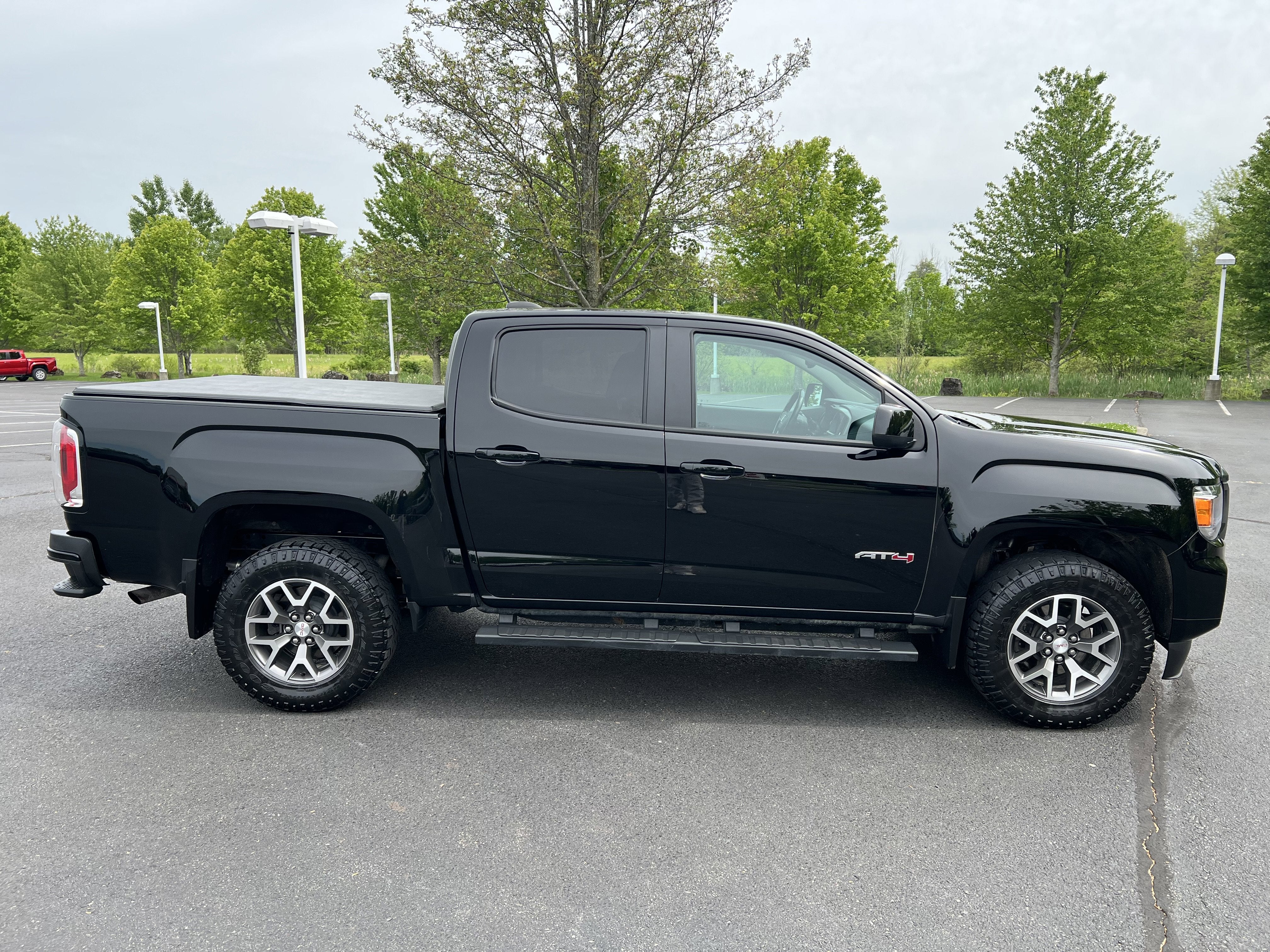 2021 GMC Canyon 4WD AT4 w/Leather
