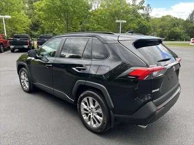 2020 Toyota RAV4 XLE Premium