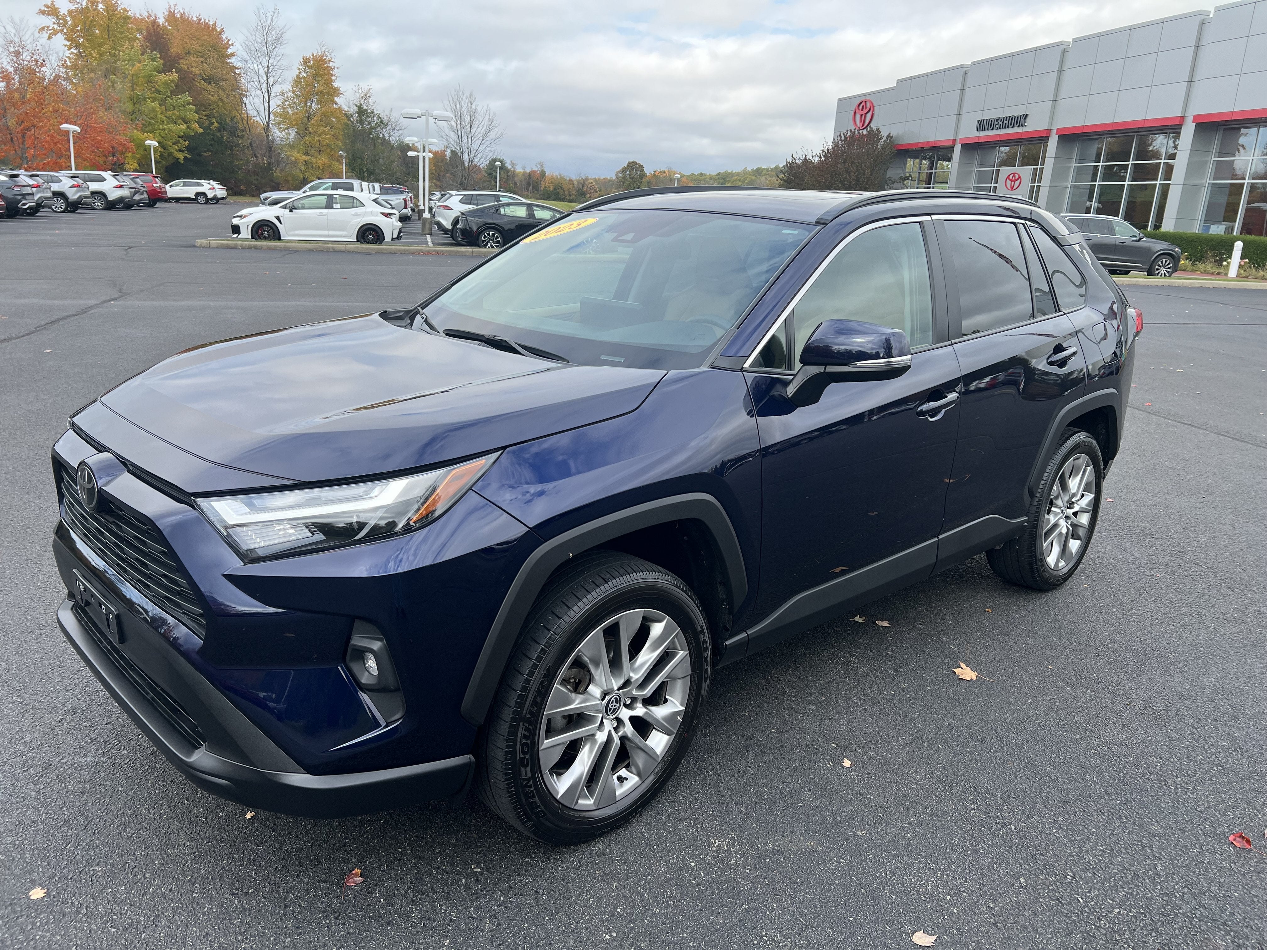2023 Toyota RAV4 XLE Premium