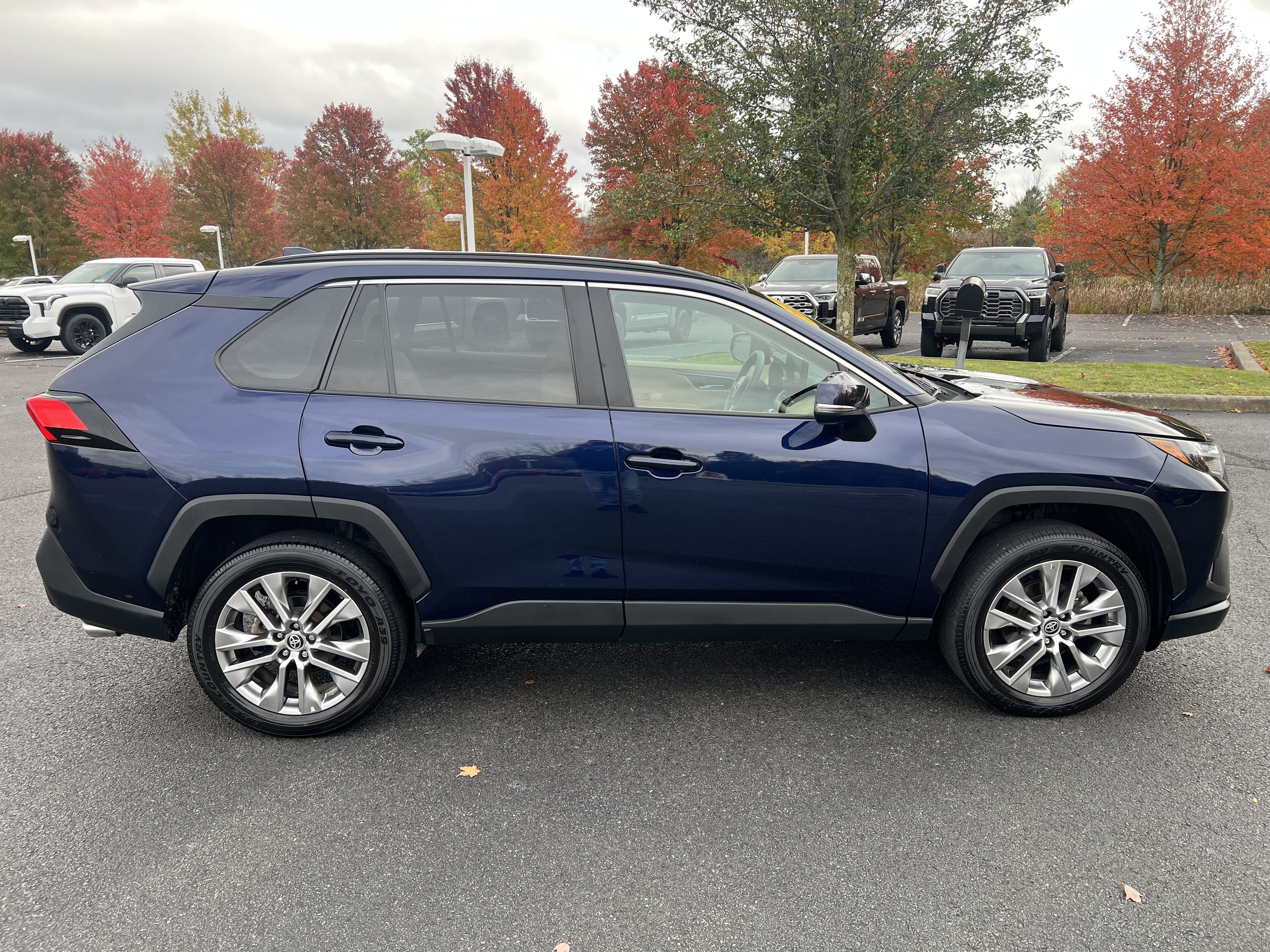 2023 Toyota RAV4 XLE Premium
