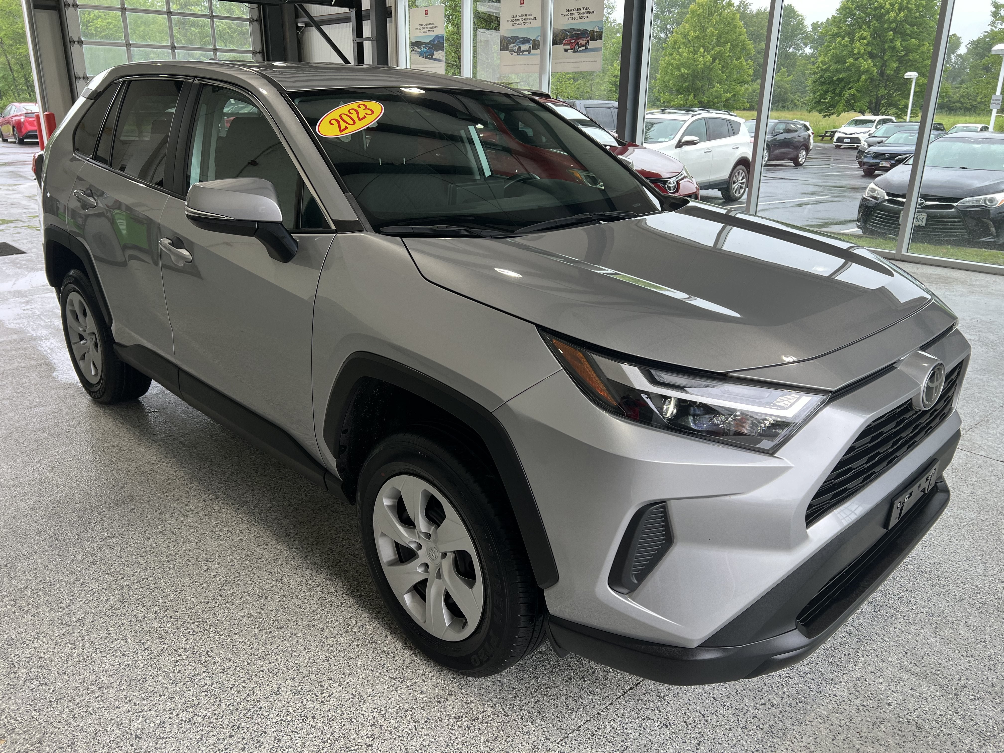 2023 Toyota RAV4 LE