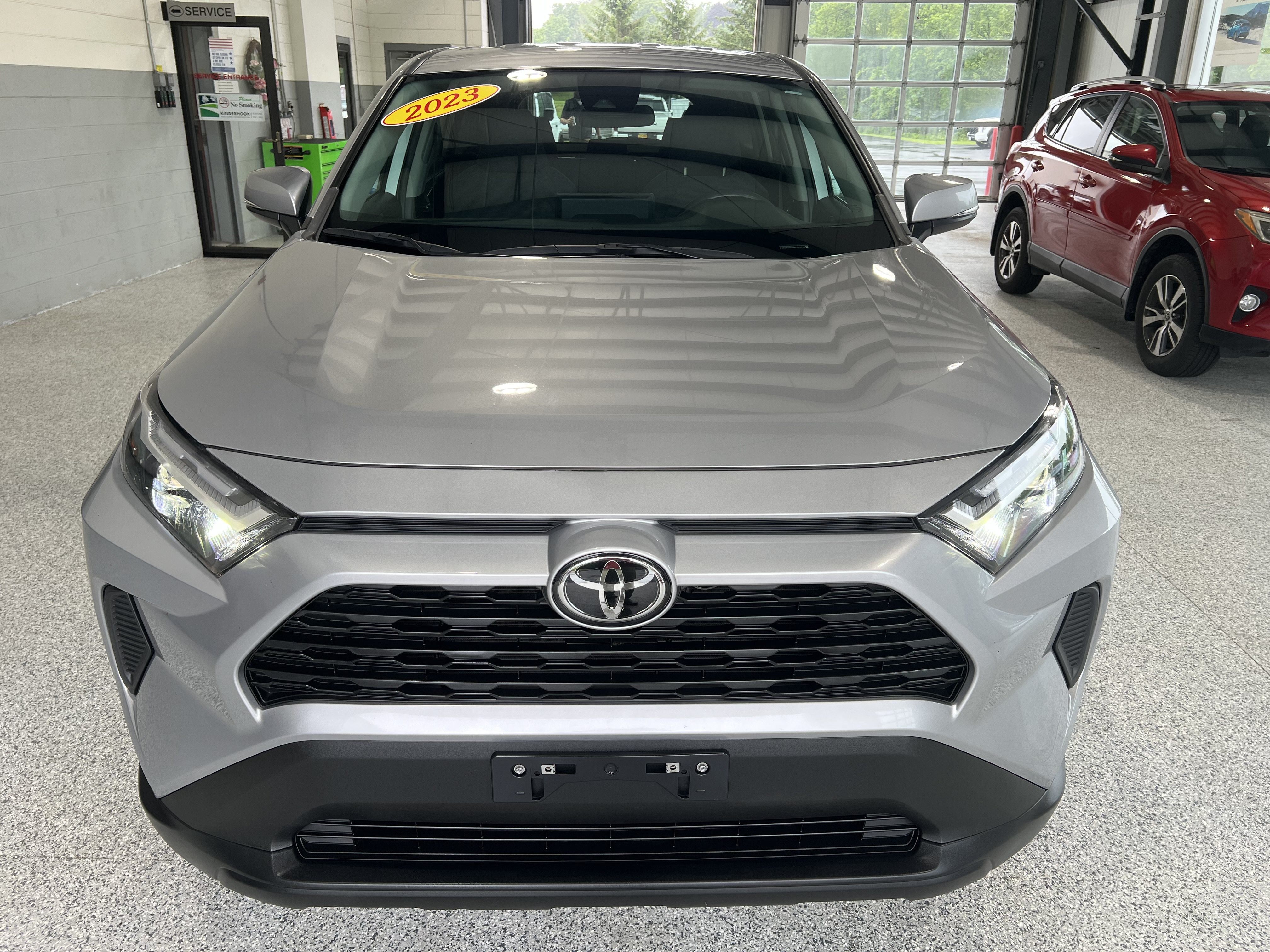 2023 Toyota RAV4 LE