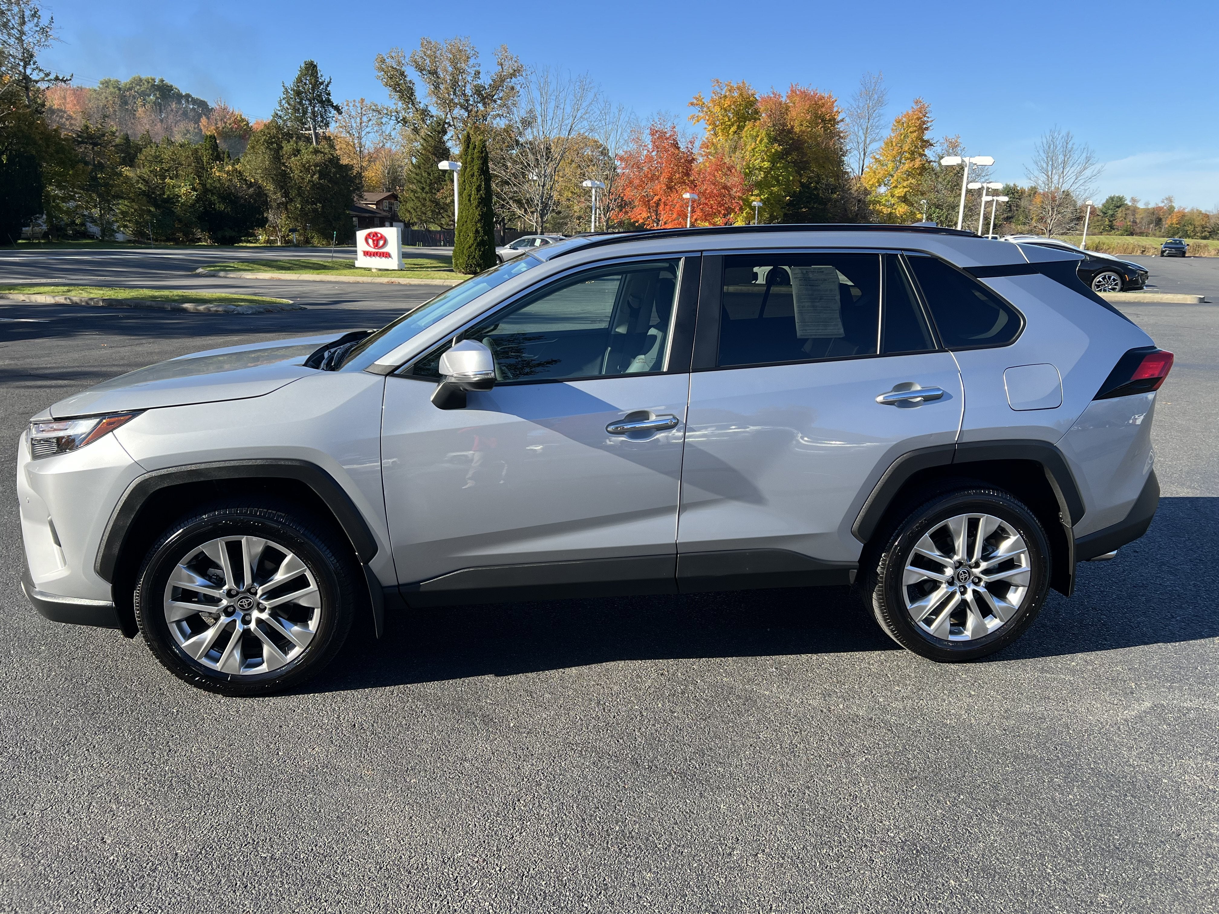 2025 Toyota RAV4 Limited