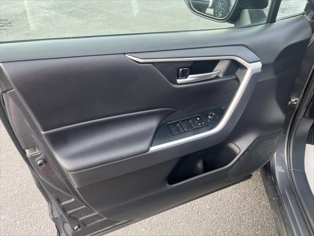 2019 Toyota RAV4 Hybrid XLE