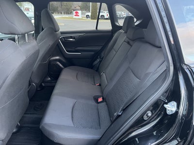 2022 Toyota RAV4 Hybrid SE