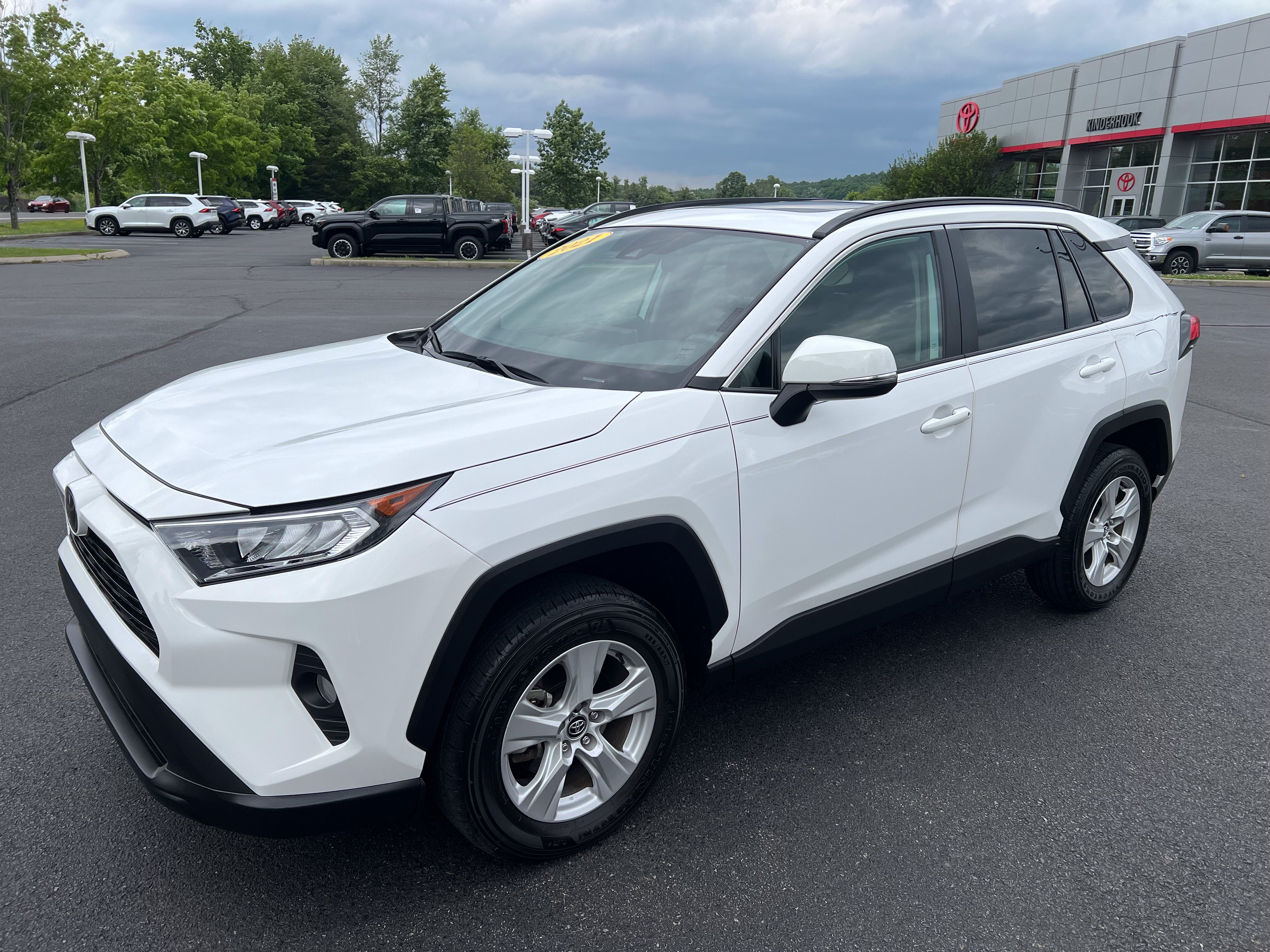 2021 Toyota RAV4 XLE