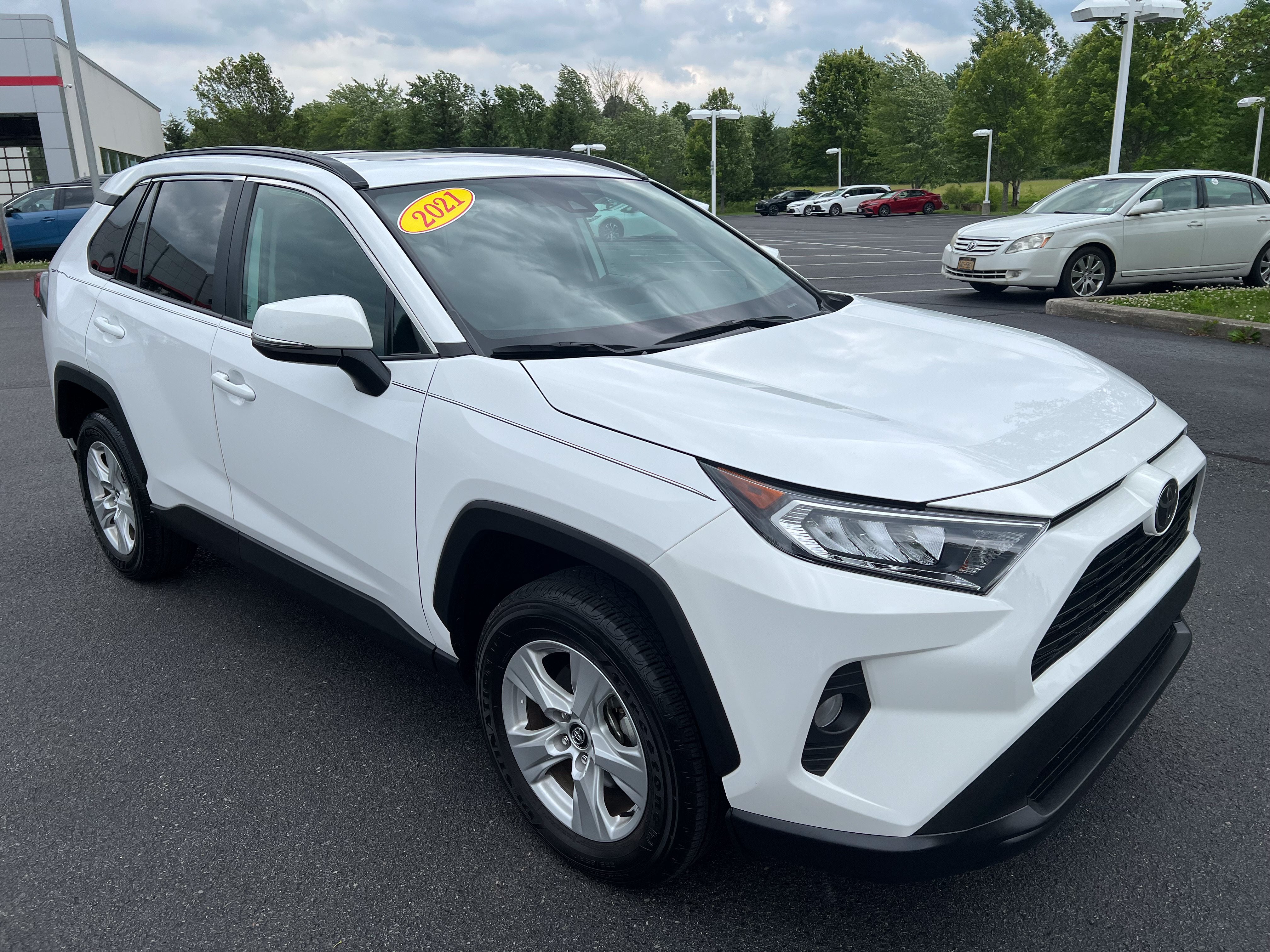 2021 Toyota RAV4 XLE