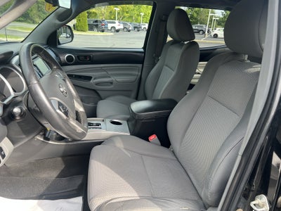 2015 Toyota Tacoma 4WD Double Cab V6 AT (Natl)