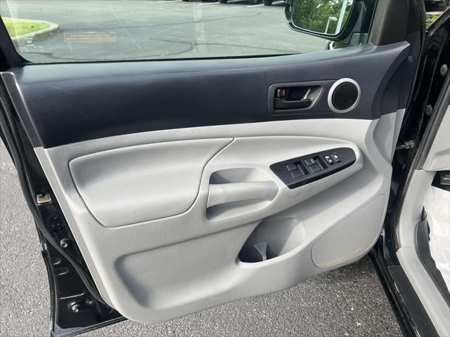 2015 Toyota Tacoma 4WD Double Cab V6 AT (Natl)