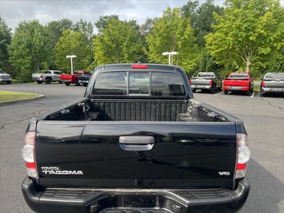 2015 Toyota Tacoma 4WD Double Cab V6 AT (Natl)
