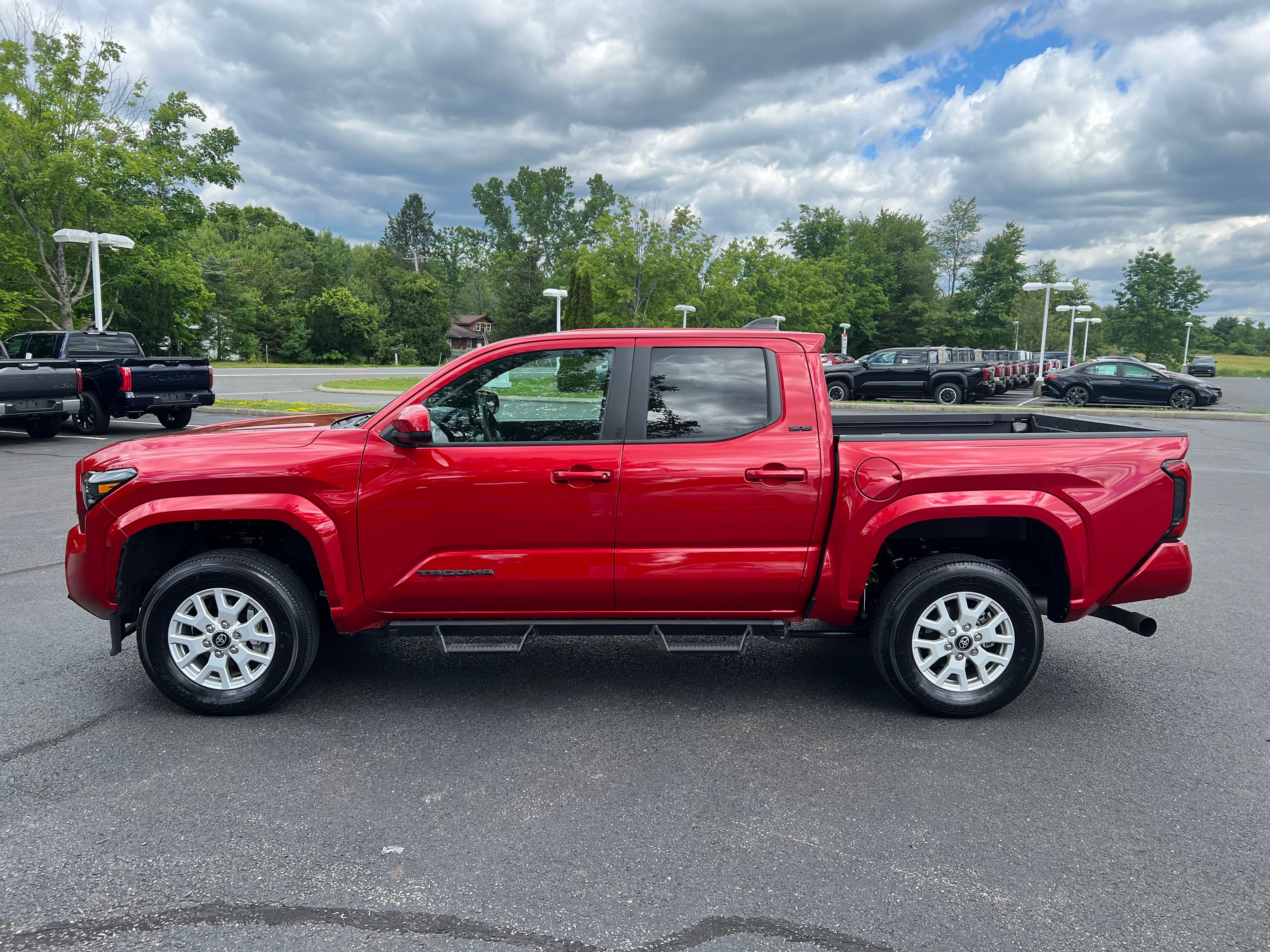 2025 Toyota Tacoma 4WD SR5