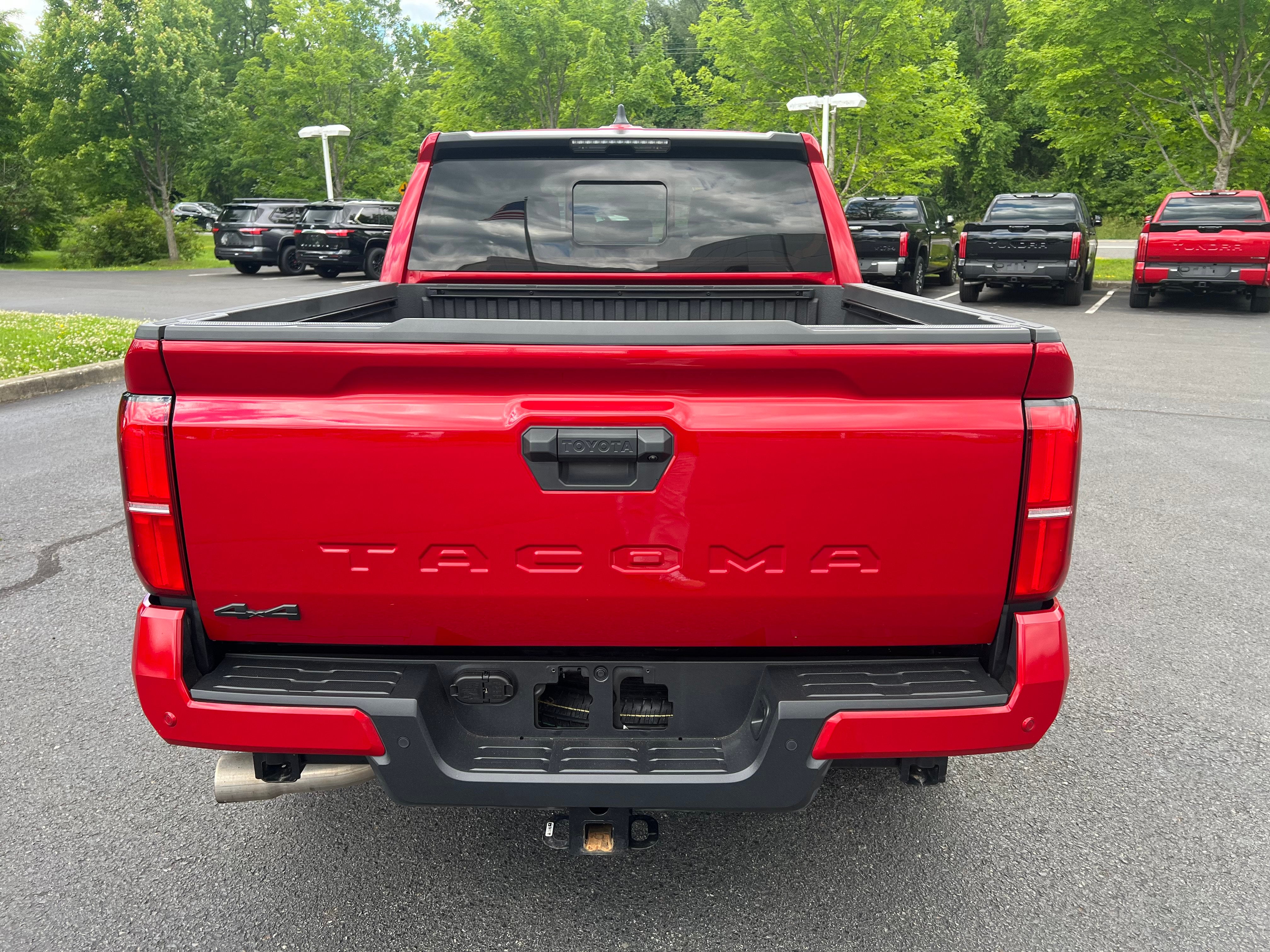 2025 Toyota Tacoma 4WD SR5