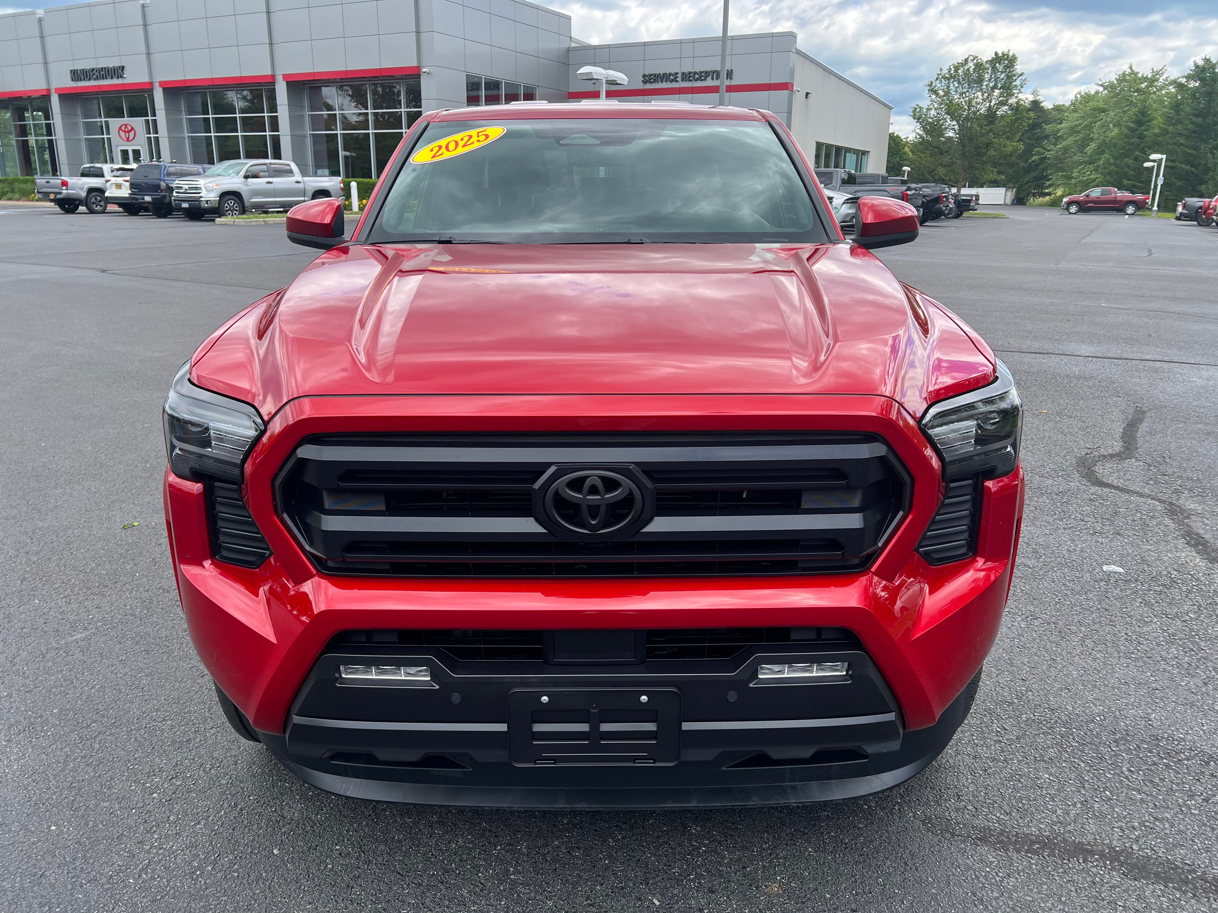 2025 Toyota Tacoma 4WD SR5