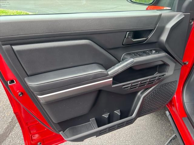 2025 Toyota Tacoma 4WD SR5