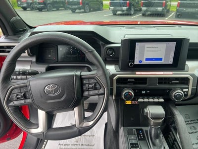 2025 Toyota Tacoma 4WD SR5
