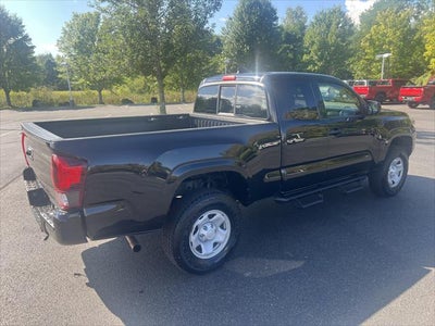 2022 Toyota Tacoma 4WD SR5
