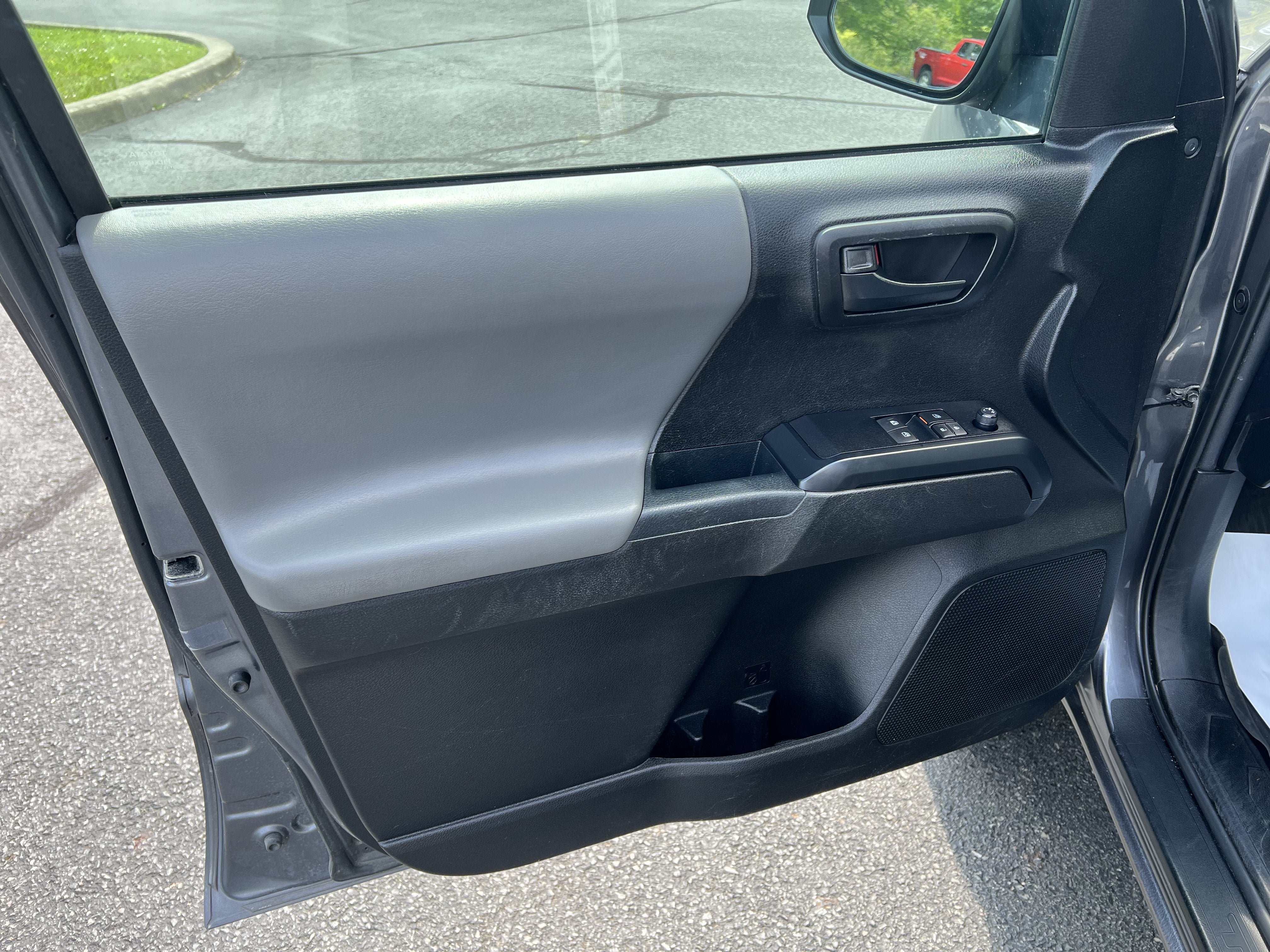 2021 Toyota Tacoma 4WD SR