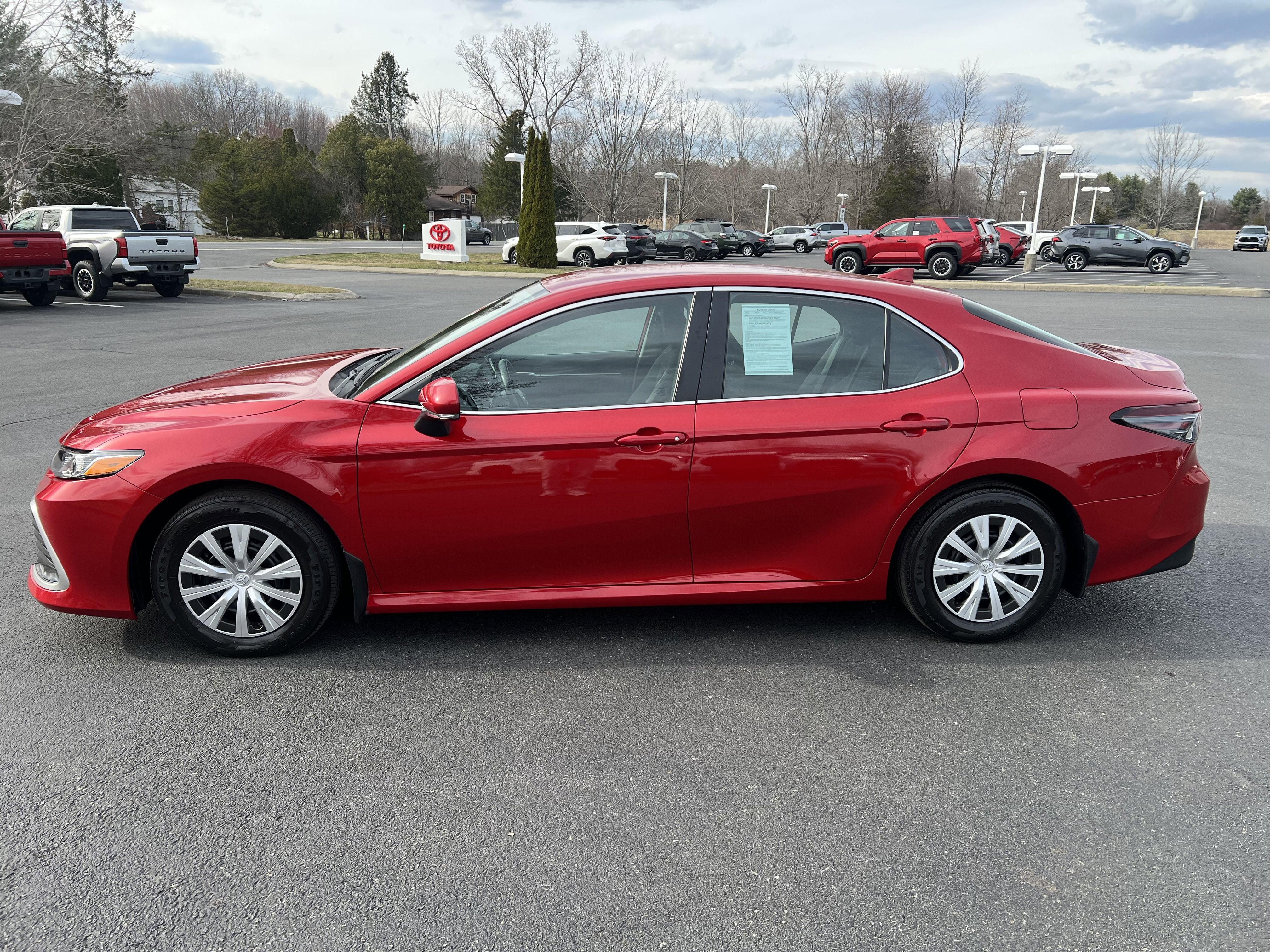 2023 Toyota Camry Hybrid LE