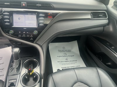 2020 Toyota Camry SE