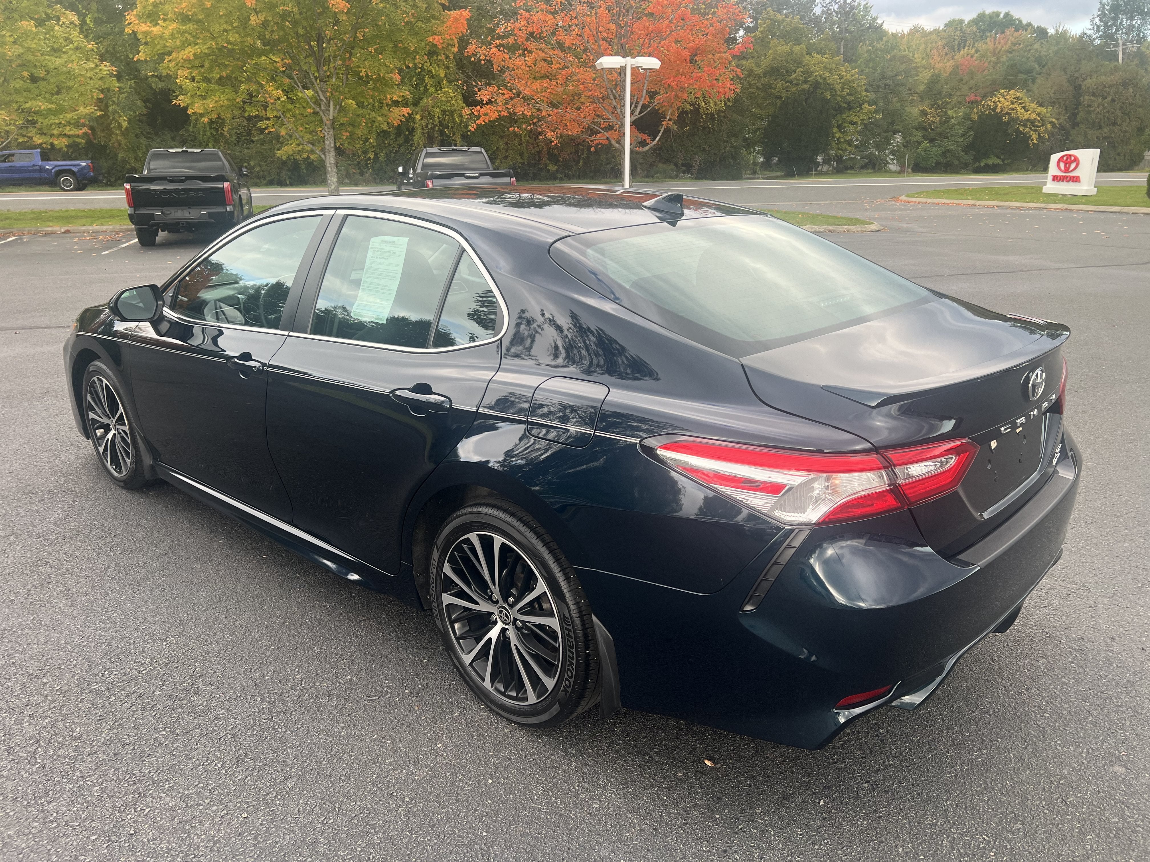 2020 Toyota Camry SE