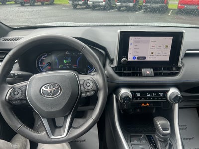 2023 Toyota RAV4 Hybrid SE