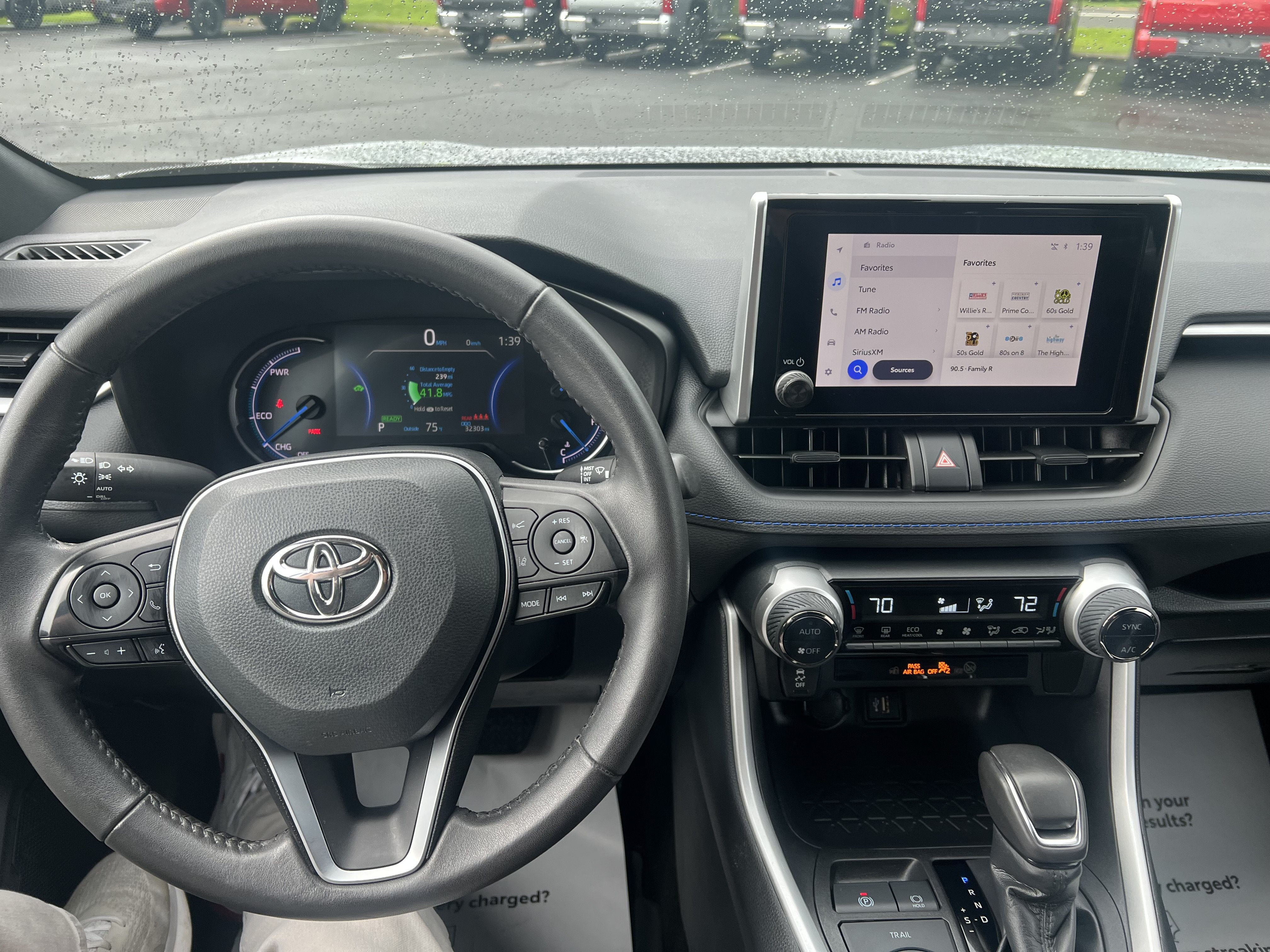 2023 Toyota RAV4 Hybrid SE
