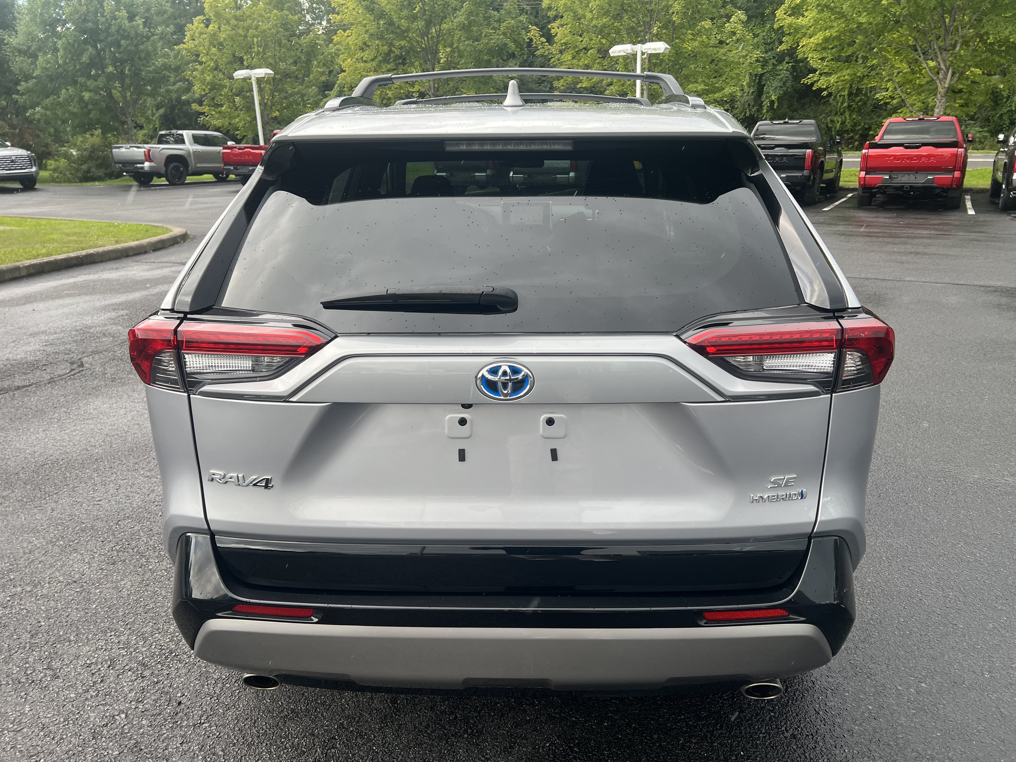 2023 Toyota RAV4 Hybrid SE