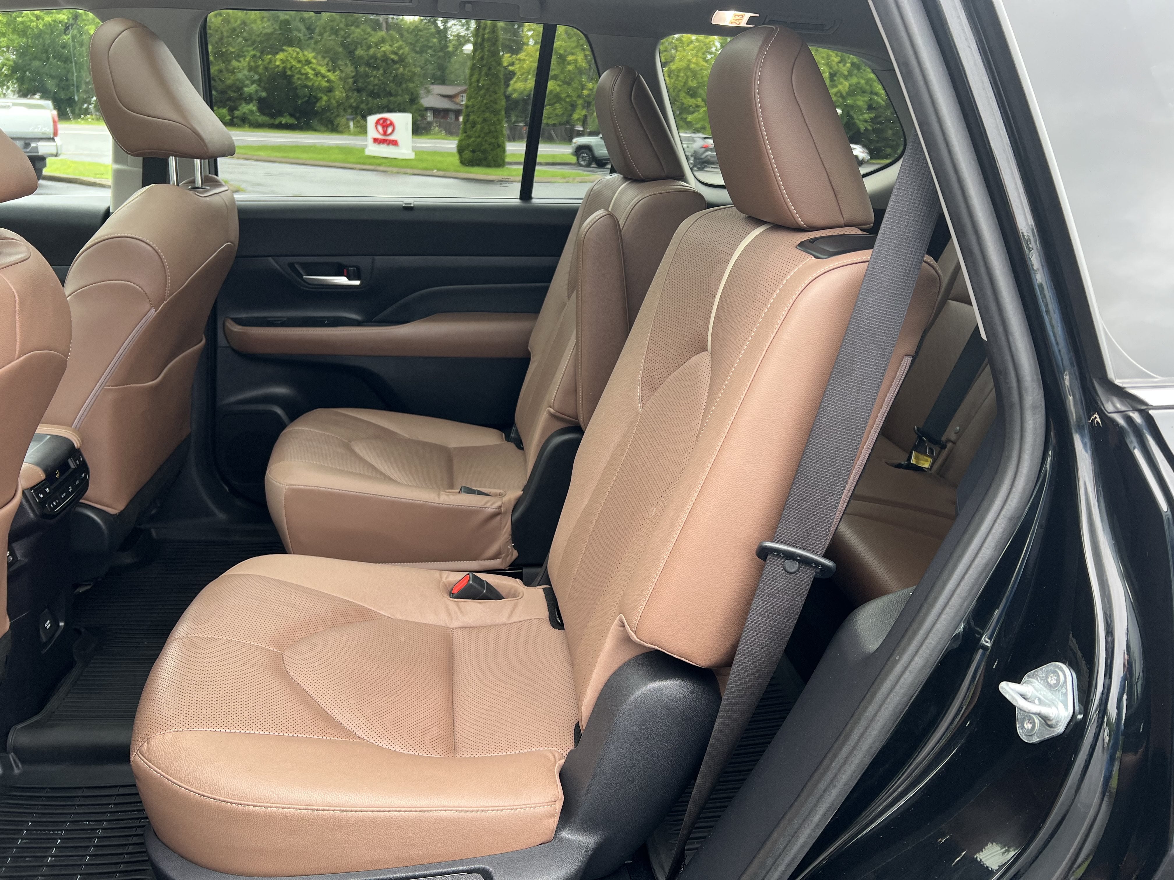 2024 Toyota Grand Highlander Platinum