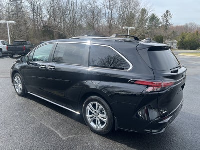 2023 Toyota Sienna XSE
