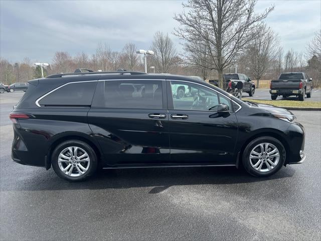 2023 Toyota Sienna XSE