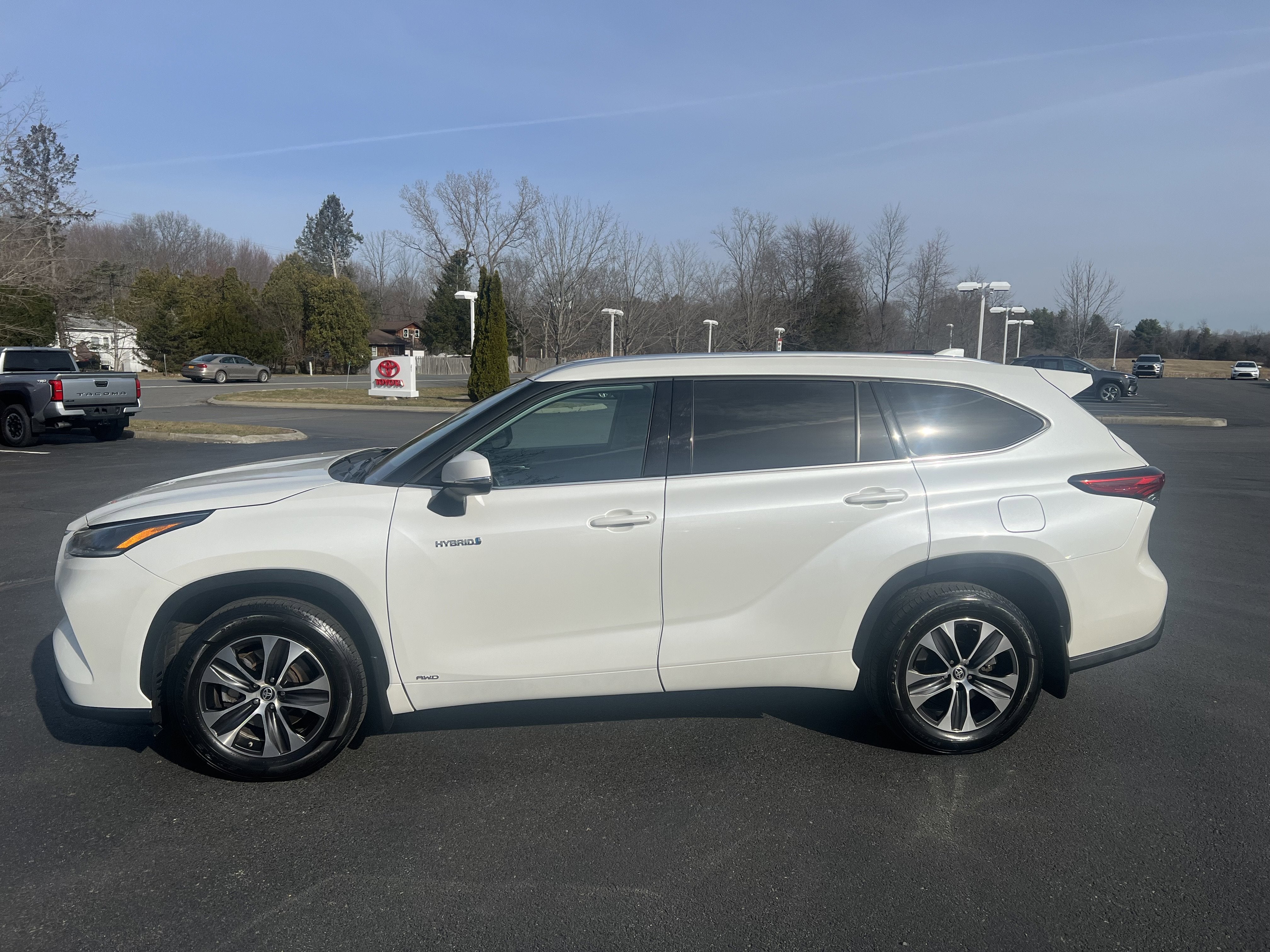2021 Toyota Highlander Hybrid XLE