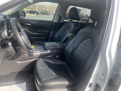 2021 Toyota Highlander Hybrid XLE