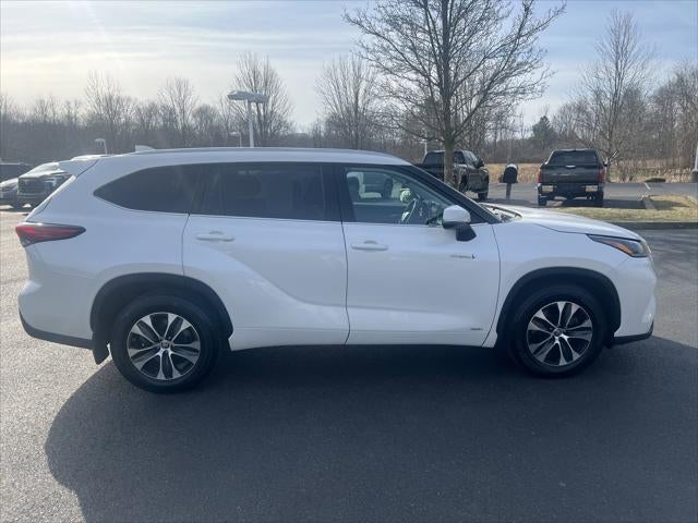 2021 Toyota Highlander Hybrid XLE