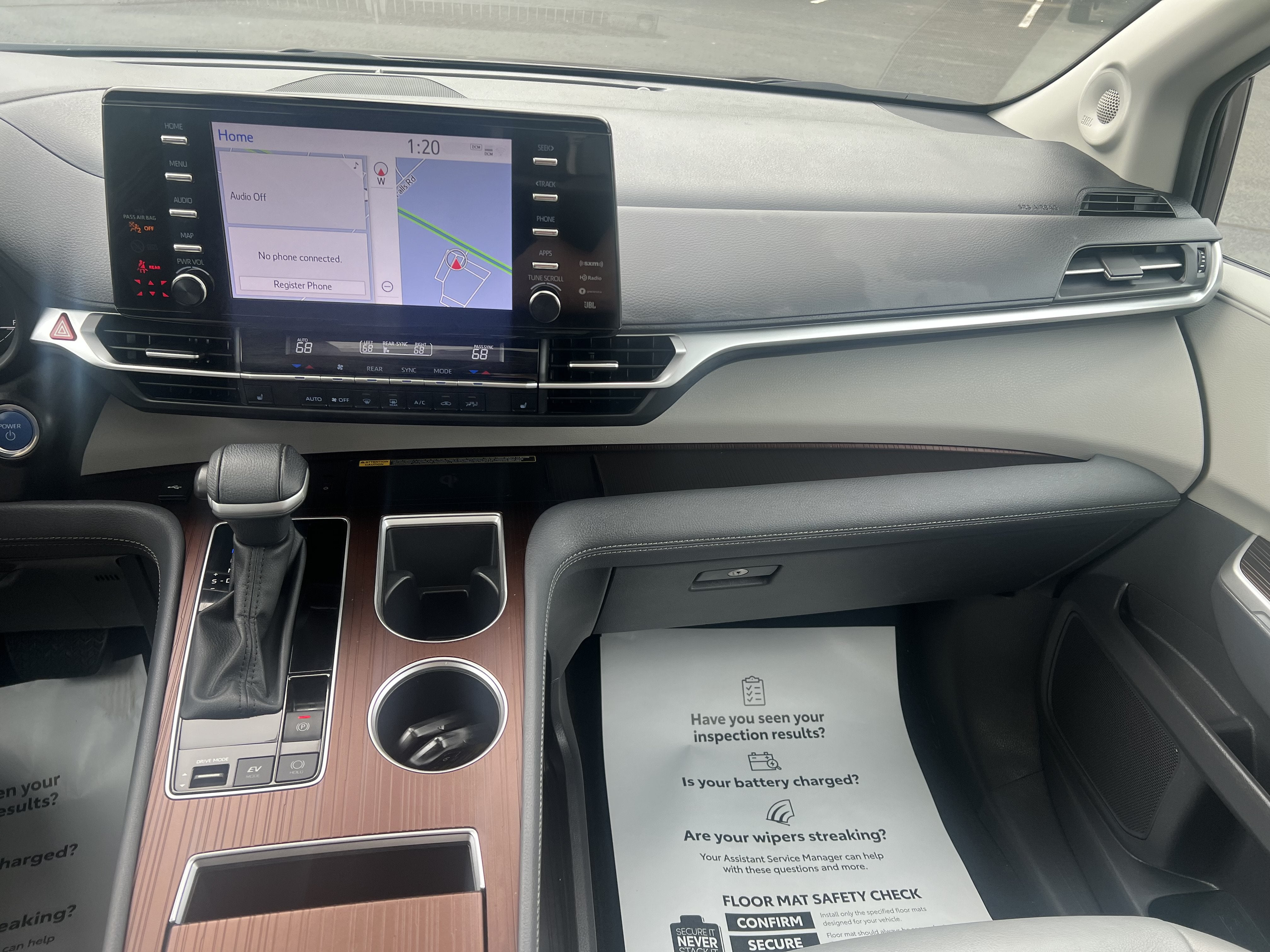 2024 Toyota Sienna XLE