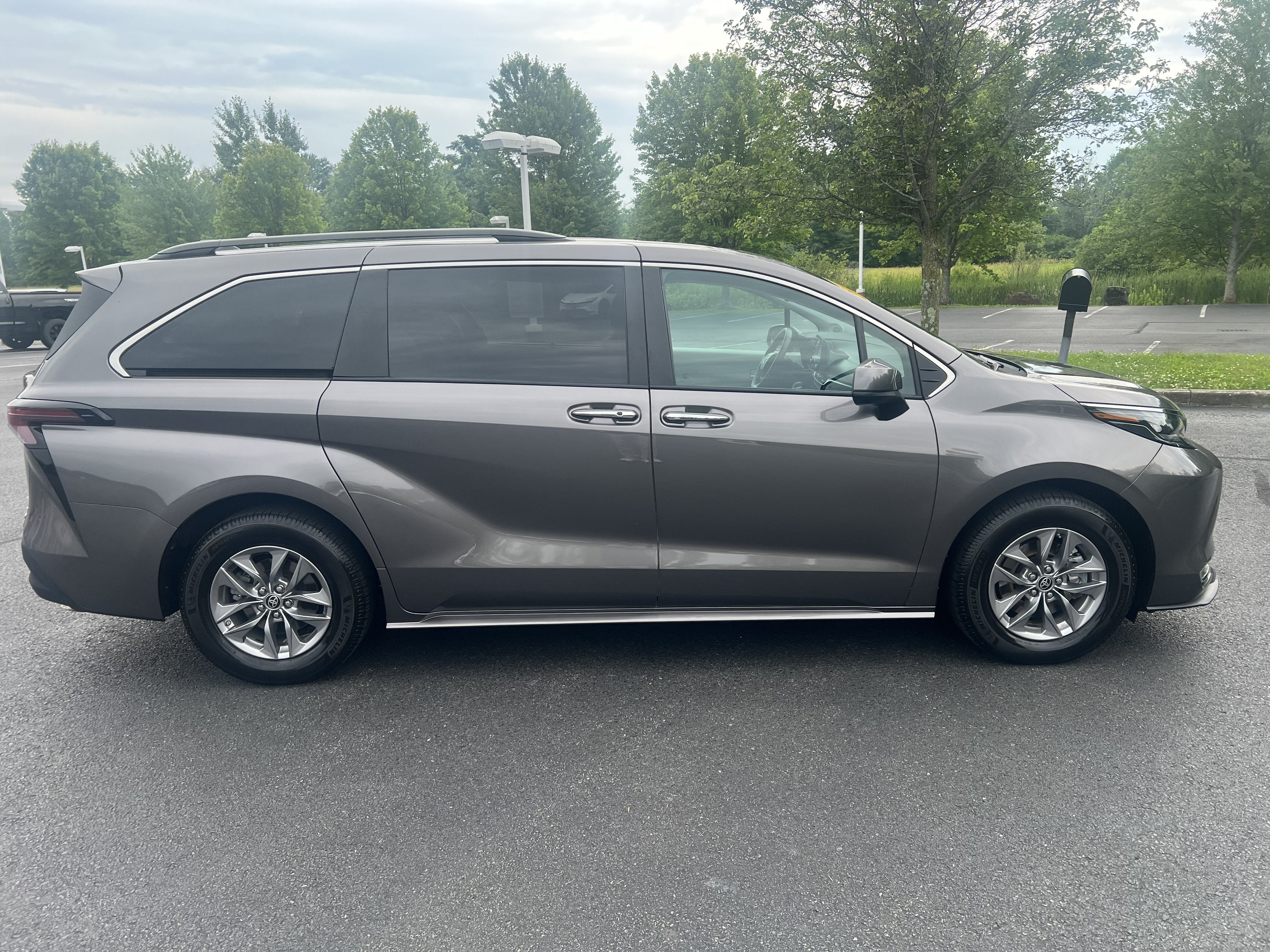2024 Toyota Sienna XLE