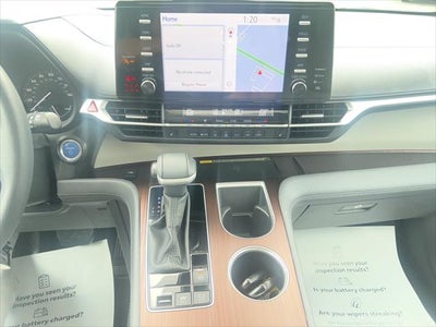 2024 Toyota Sienna XLE
