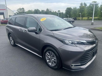 2024 Toyota Sienna XLE