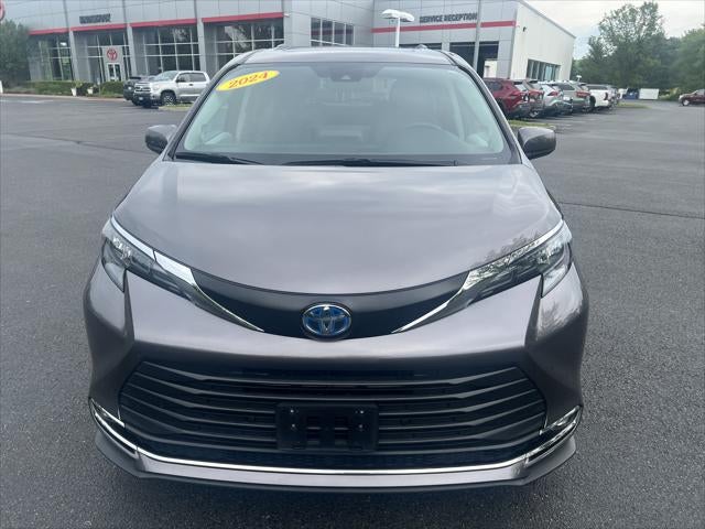 2024 Toyota Sienna XLE