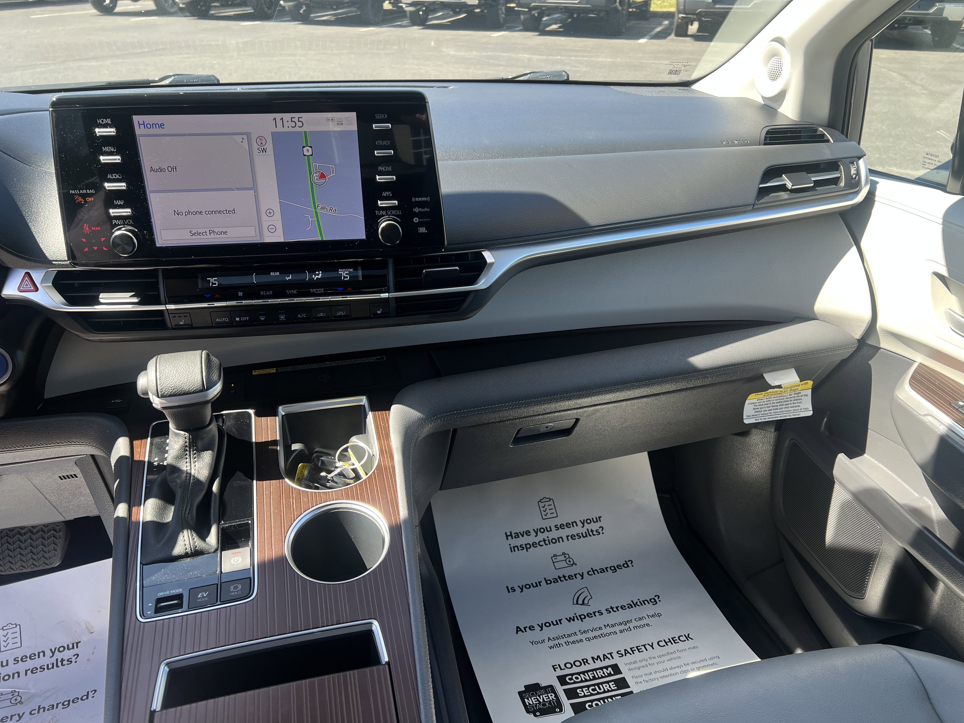 2023 Toyota Sienna XLE