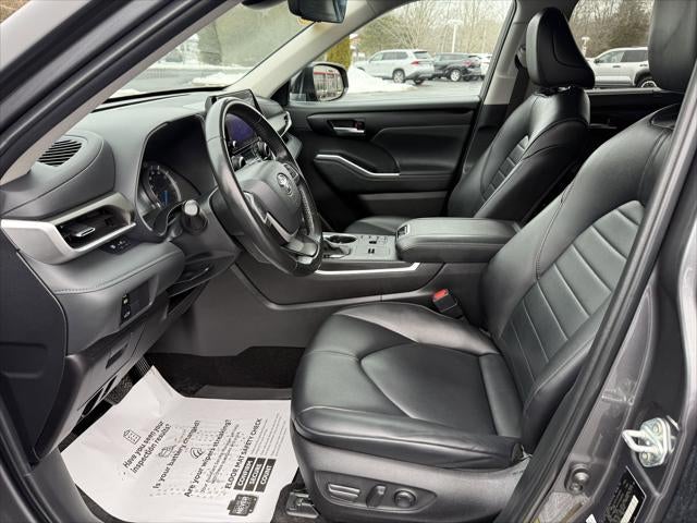 2024 Toyota Highlander Hybrid XLE