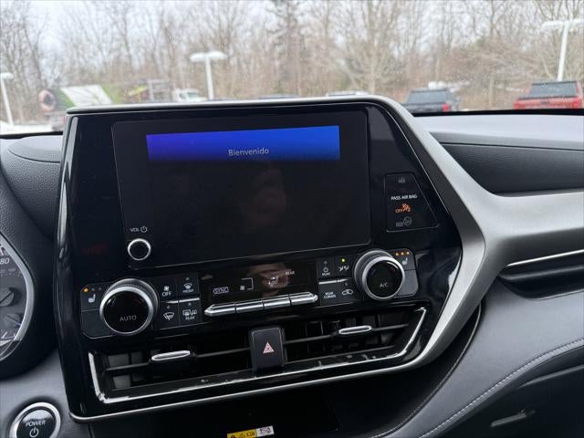 2024 Toyota Highlander Hybrid XLE