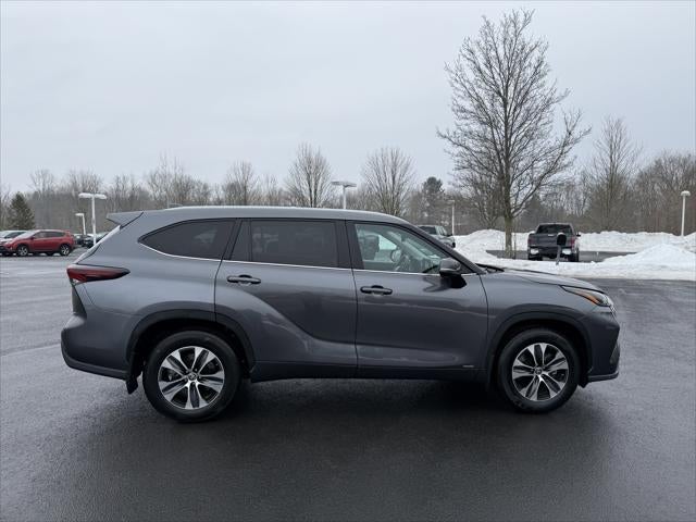 2024 Toyota Highlander Hybrid XLE