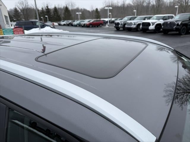 2024 Toyota Highlander Hybrid XLE