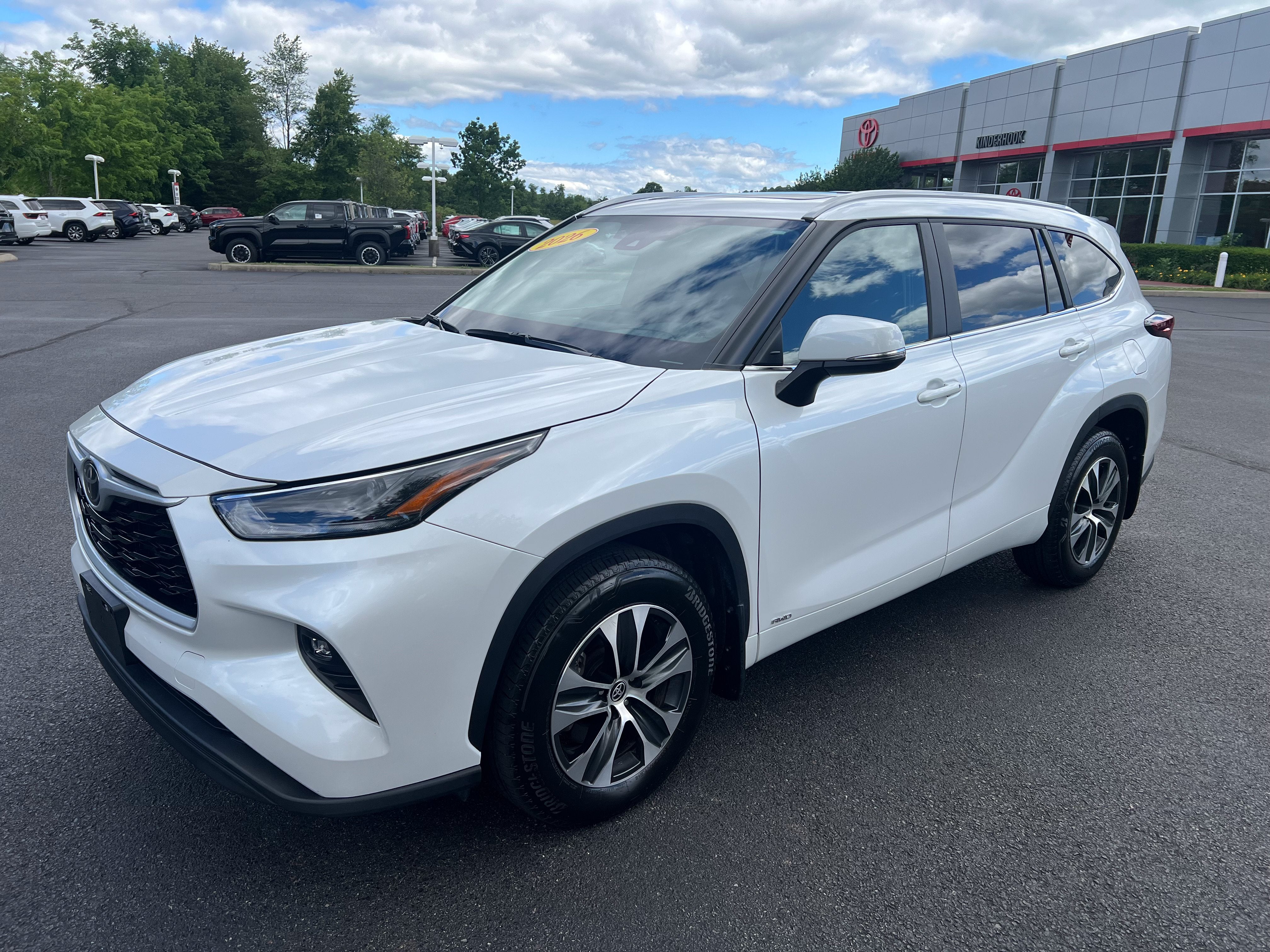 2026 Toyota Highlander Hybrid XLE