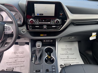 2026 Toyota Highlander Hybrid XLE